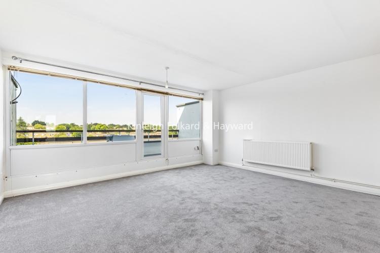 Fair Acres Bromley BR2 2 bed apartment £1,250 pcm (£288 pw)