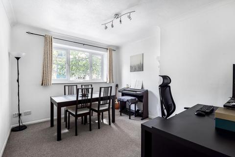 93 Acorn Walk, London, SE16 5DX