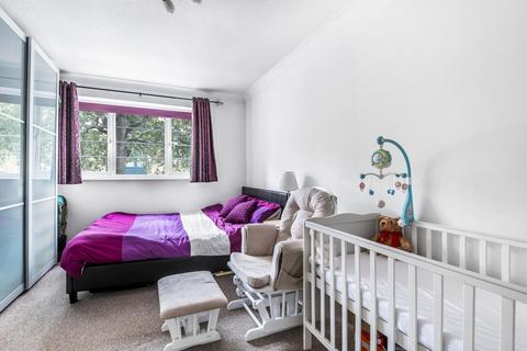 93 Acorn Walk, London, SE16 5DX