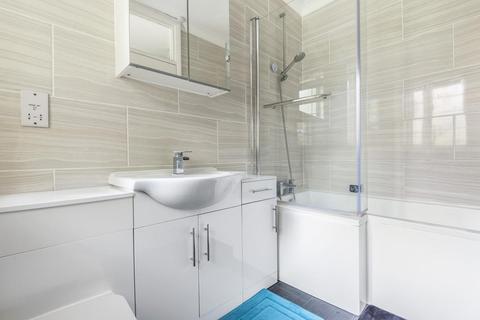 93 Acorn Walk, London, SE16 5DX