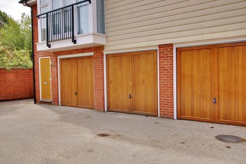 Flat 44, The Malthouse Brewery Lane, Romsey, SO51 8JX