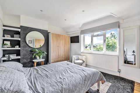 5 Bramswell Road, Godalming, GU7 3JH