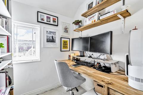 5 Bramswell Road, Godalming, GU7 3JH