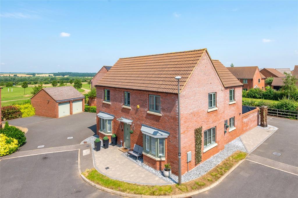 Fair Isle View, Oakridge Park, Milton Keynes, Buckinghamshire, MK14 4