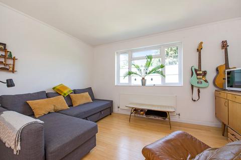 19 Wilmer Crescent, Kingston Upon Thames, KT2 5LU