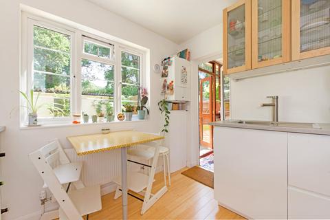 19 Wilmer Crescent, Kingston Upon Thames, KT2 5LU