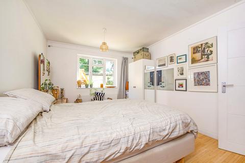 19 Wilmer Crescent, Kingston Upon Thames, KT2 5LU
