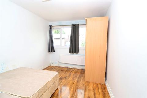 14 Chervil, Beanhill, Milton Keynes, MK6 4LG