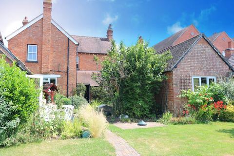 17 Victoria Road, Bidford On Avon, Alcester, B50 4AS