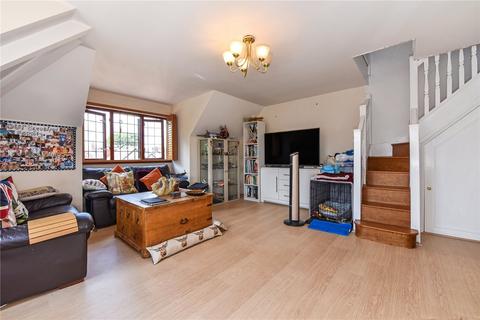 2 bedroom flat for sale, Park Court, Park Road, Petersfield, Hampshire