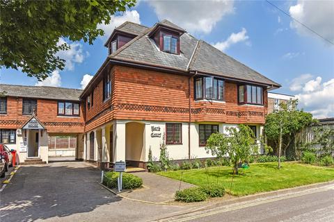 2 bedroom flat for sale, Park Court, Park Road, Petersfield, Hampshire