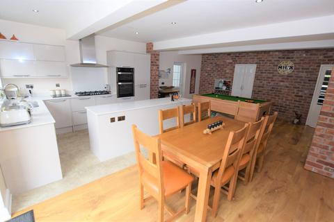 93 Malthouse Lane, Earlswood, Solihull, B94 5RZ