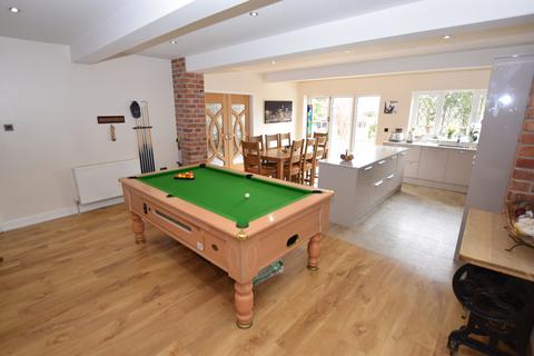 93 Malthouse Lane, Earlswood, Solihull, B94 5RZ