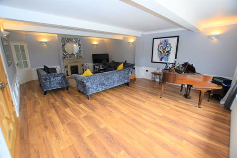 93 Malthouse Lane, Earlswood, Solihull, B94 5RZ