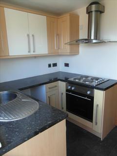 2 bedroom ground floor flat to rent - Cairnsmore Close, Cramlington, Northumberland, NE23 6LE