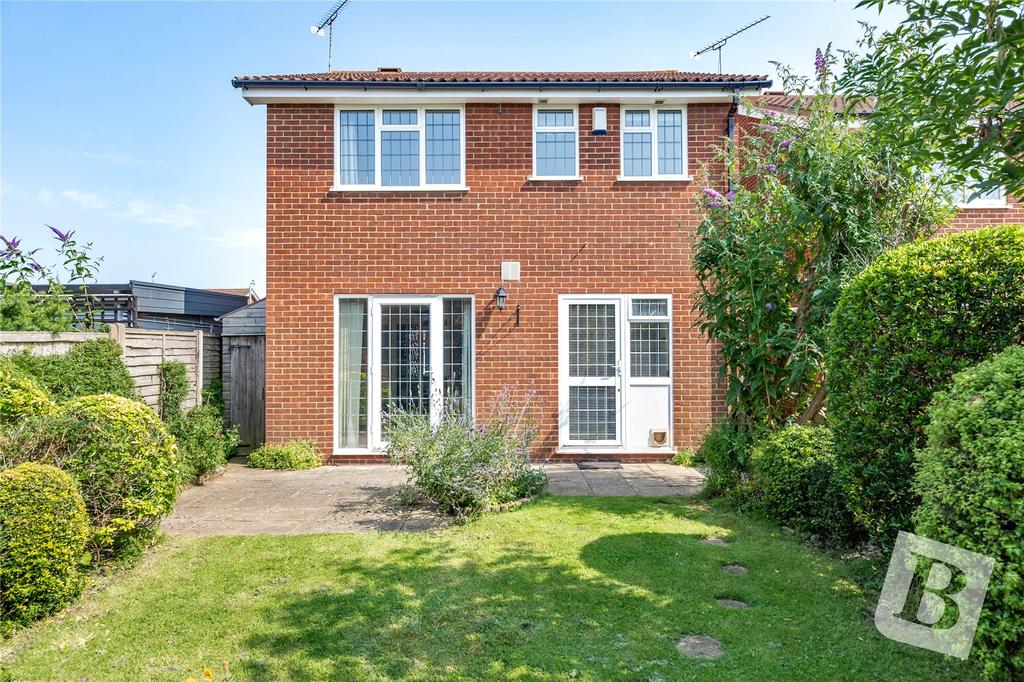 The Hedgerows, Northfleet, Gravesend... 3 bed detached house £450,000