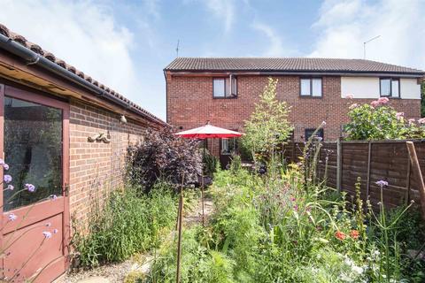 27 Alderfield Close, Theale, Reading, RG7 5AF