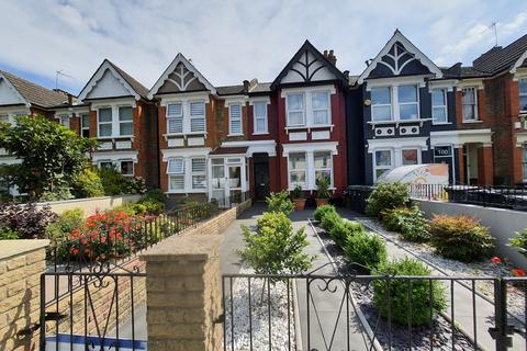 1 bedroom in a house share to rent, Lansdowne Road, N17 9XX