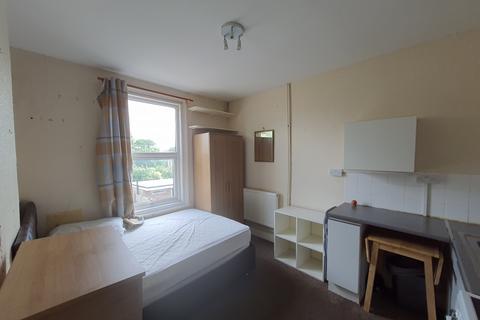 1 bedroom in a house share to rent, Lansdowne Road, N17 9XX