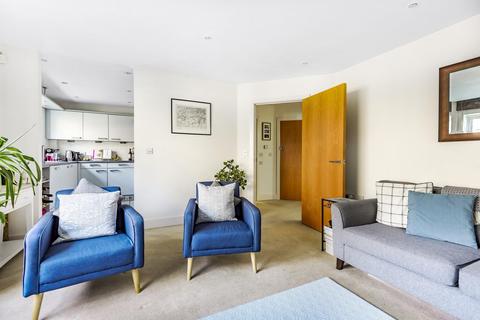4 Hayes Grove, London, SE22 8DF