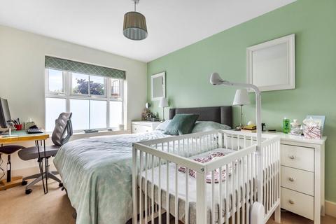 4 Hayes Grove, London, SE22 8DF