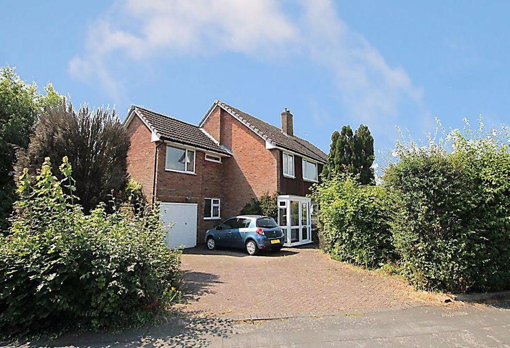 Willmott Road, Sutton Coldfield, West Midlands 4 bed semidetached house £395,000