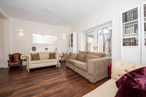 14 Circular Road, Prestwich, Manchester, M25 9WF