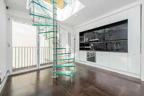 17 Chance Street, London, E2 7JB
