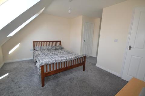 28 Long Row Drive, Lawley, Telford, TF4 2SF