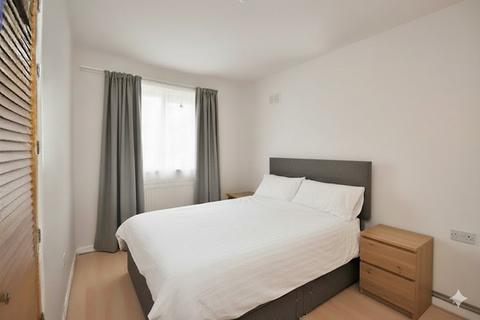 2 bedroom flat to rent, Holderness Way, West Norwood, London, SE27