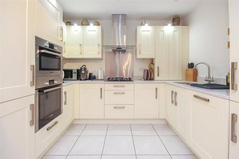 3 bedroom flat for sale, Milton House, 4 Wordsworth Close, St Albans, AL3