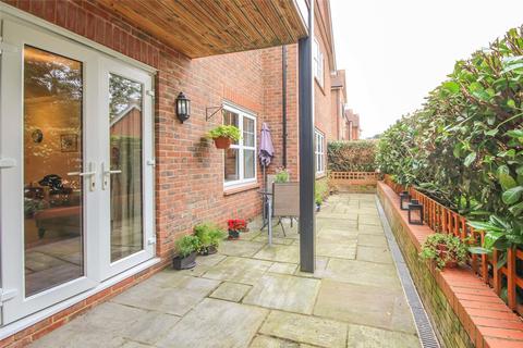 3 bedroom flat for sale, Milton House, 4 Wordsworth Close, St Albans, AL3