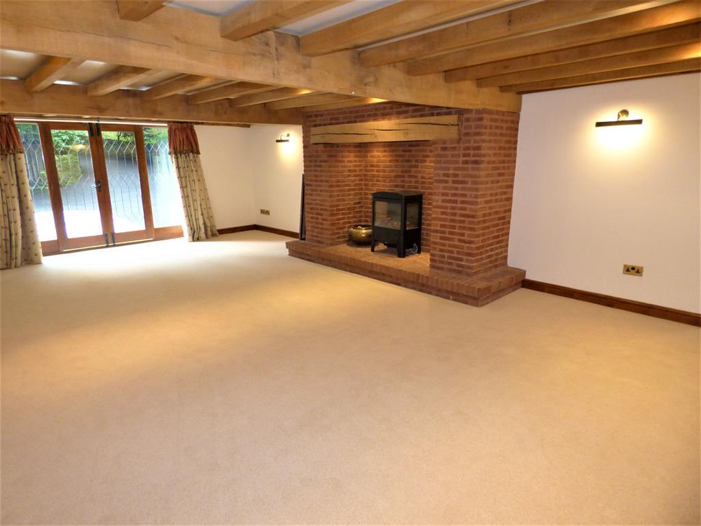 Netheroyd Hill Road, Huddersfield, HD2 2LS 8 bed detached house £799,950
