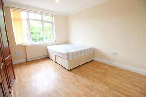 undefined, The Close, ISLEWORTH, Greater London, TW7