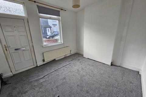 2 bedroom house to rent, Commercial Street, Barnsley