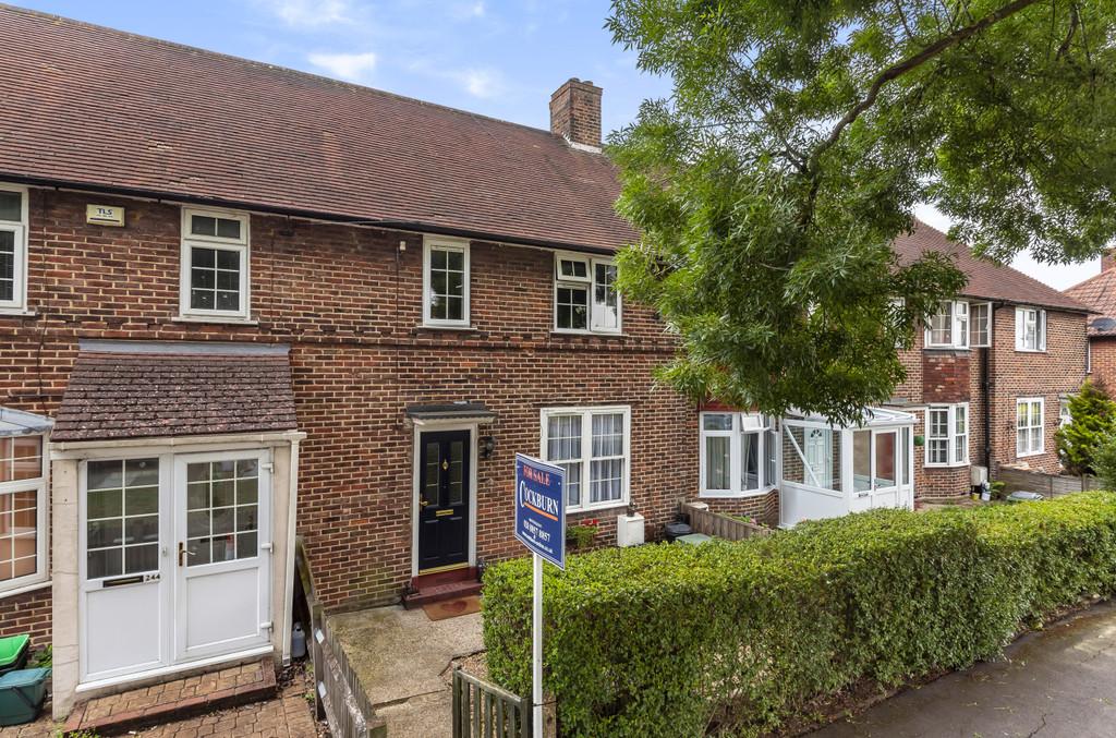 Mottingham Road, London, SE9 3 bed terraced house for sale £375,000