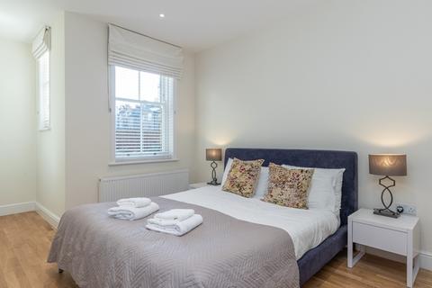 2 bedroom ground floor flat to rent, Two Bedroom Two Bathroom | Ground Floor Apartment | To Let | Hamlet Gardens | Ravenscourt Park | W6