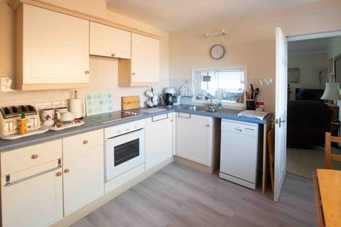 2 bedroom flat for sale, Cliff Parade, Hunstanton, PE36