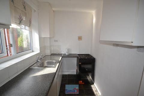 1 bedroom apartment to rent, North Street, CV2
