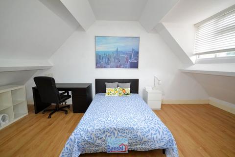 undefined, Queen Victoria Rd, City Centre CV1