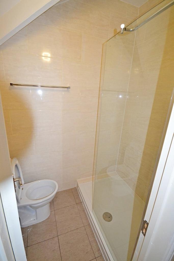 Shower room 1