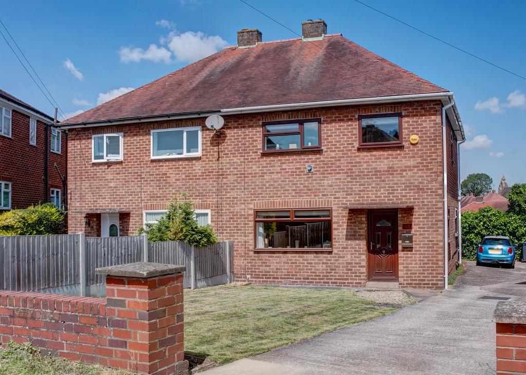 Grafton Crescent, Charford, Bromsgrove, B60 3HW 3 bed semidetached