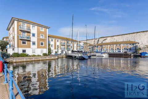 2 bedroom apartment to rent, Victory Mews, Brighton Marina Village