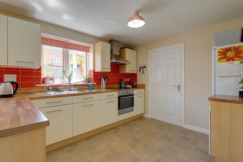 1 Bats Roost, Cranbrook, Exeter, EX5 7EF