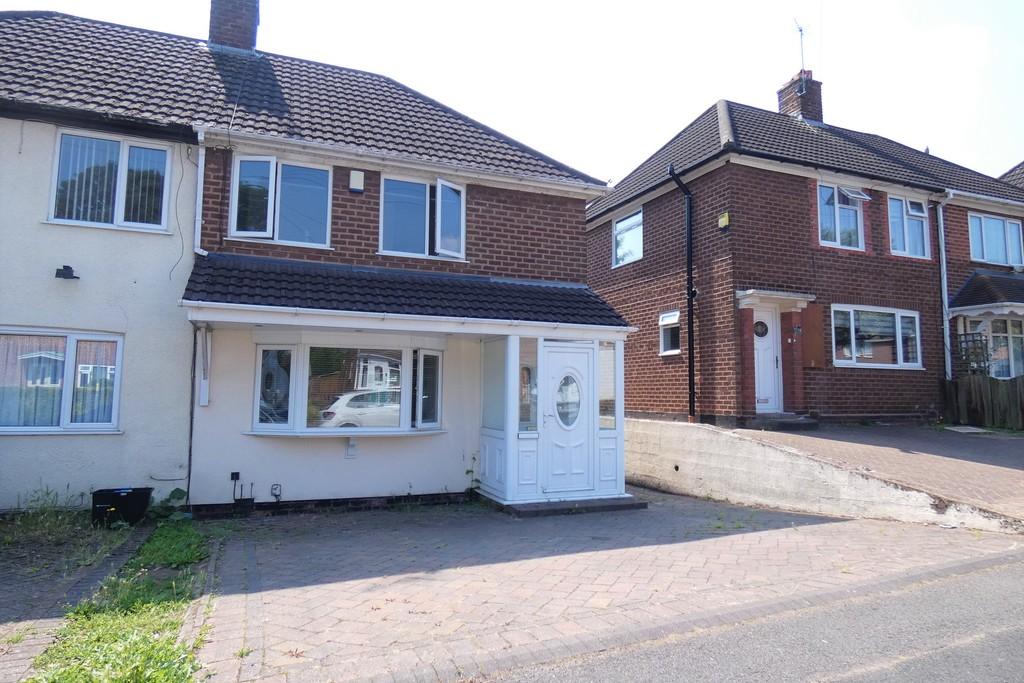 Lambeth Road, Kingstanding, Birmingham 3 bed semidetached house £165,000