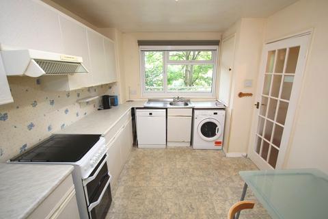 4 bedroom flat to rent - 3 Denmark Road, Kingston upon Thames KT1