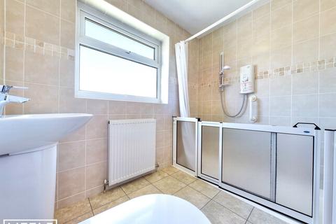 49 Bishopdale Drive, Rainhill, Prescot, L35 4QQ