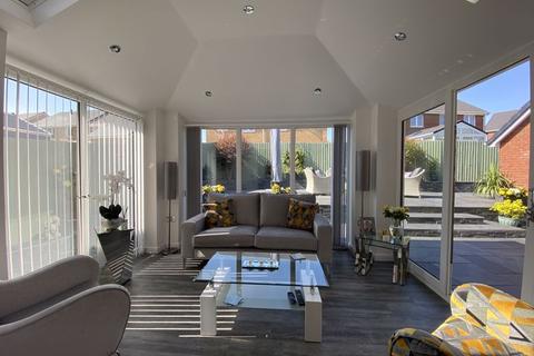 7 Bryn Meurig, Llanharry, Pontyclun, CF72 9FY