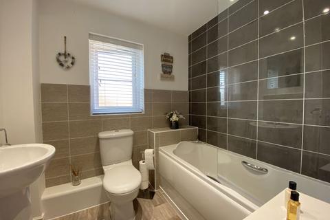 7 Bryn Meurig, Llanharry, Pontyclun, CF72 9FY