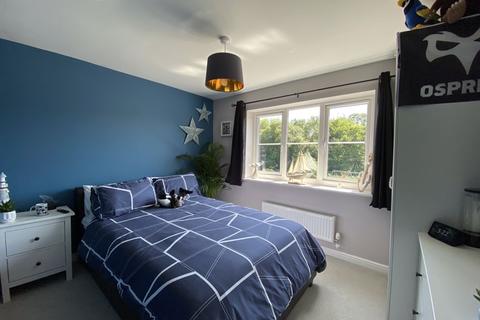 27 Bryn Meurig, Llanharry, Pontyclun, CF72 9FY